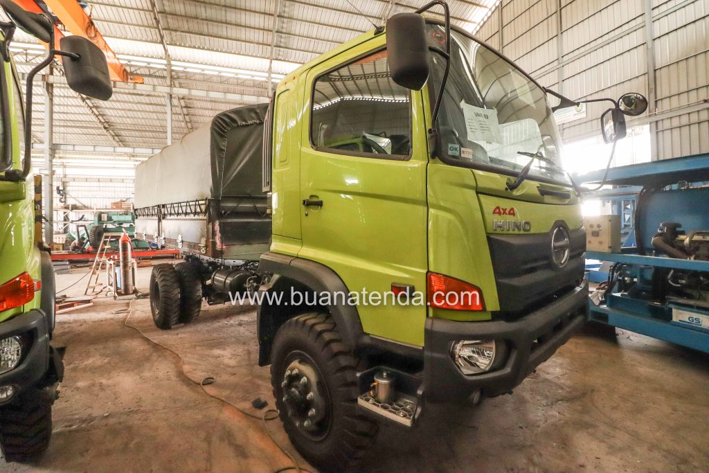 Terpal Truk TNI Hino 4x4 tipe FG235JJ